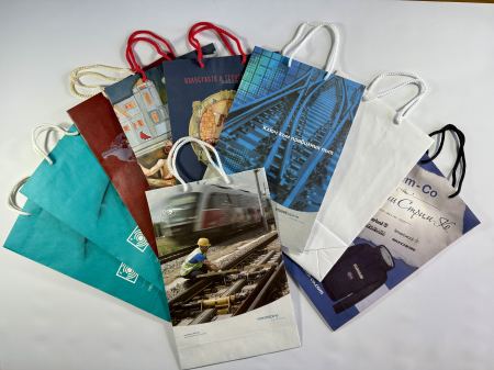 Making paper bags with handles